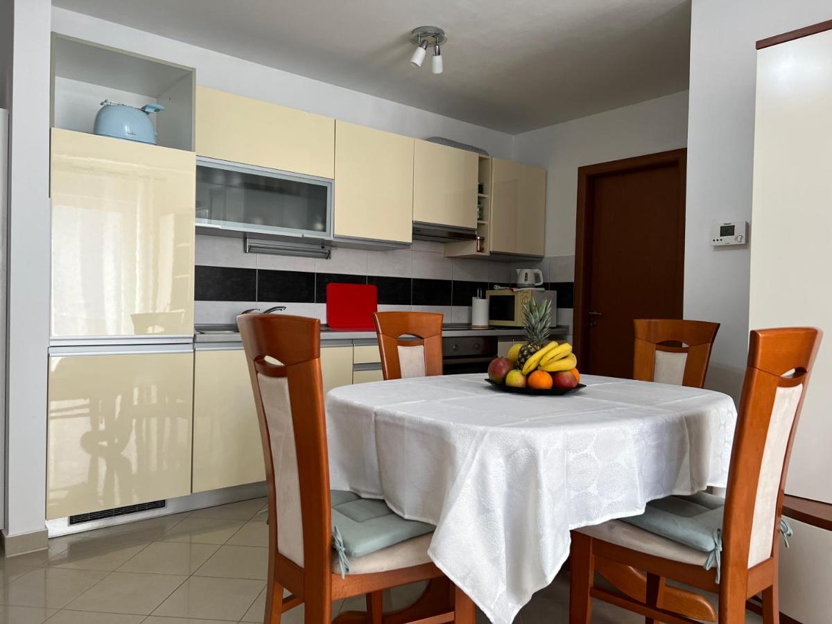Apartman Ruza Apartment Pula Exterior foto